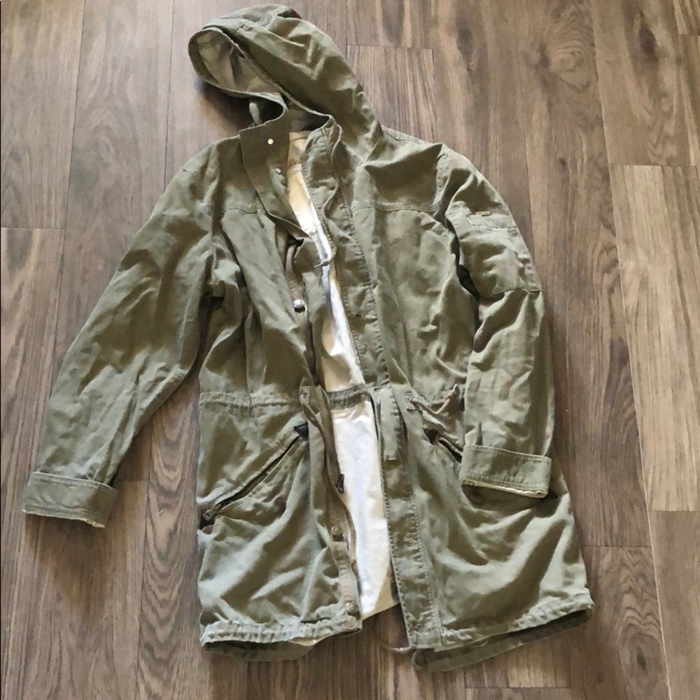 Weatherproof jacket - Picture 4 of 5